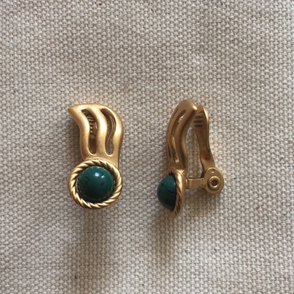 Monet Gold and Green Stone Clip-on Earings - Picture 1 of 5